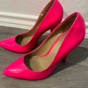Neon hot pink Aldo Highheels